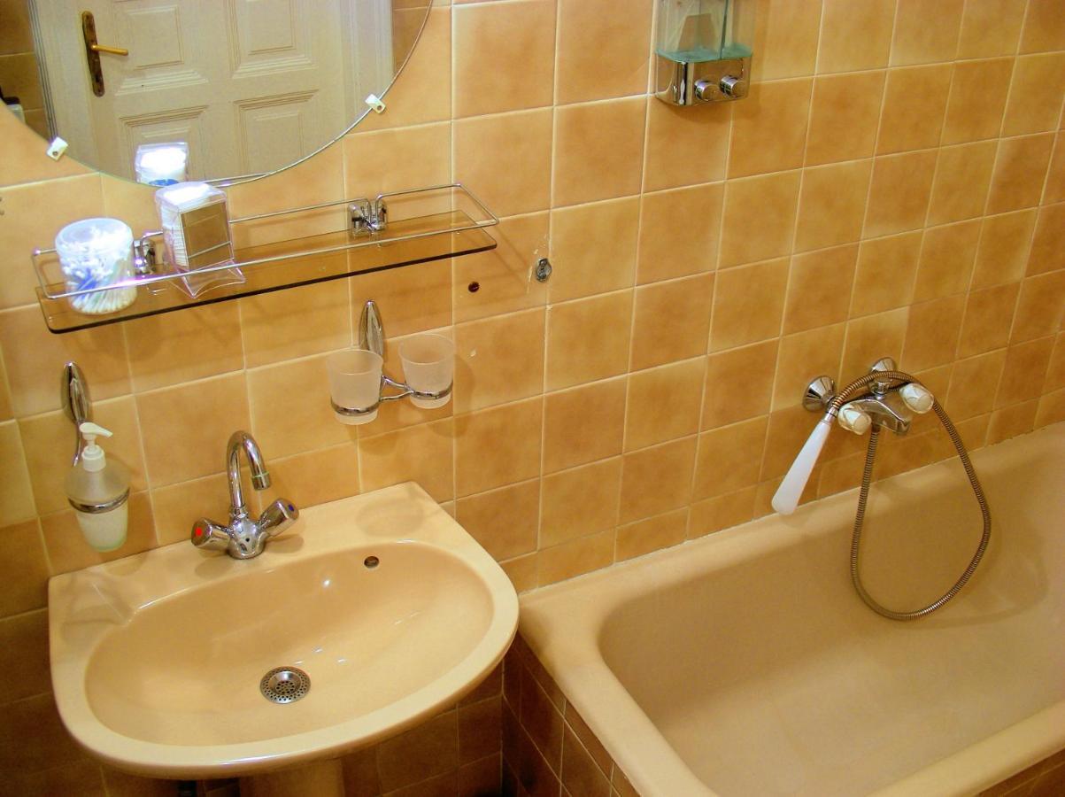 Firstapartments Inn City Center บูดาเปสต์ ห้อง รูปภาพ